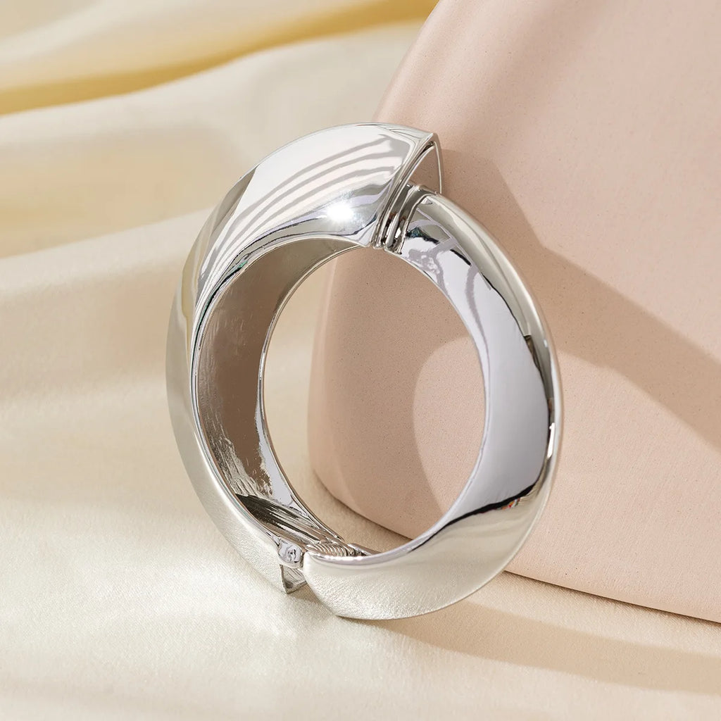 HUANZHI Vintage Resin Triangle Wide Bangle Bracelet