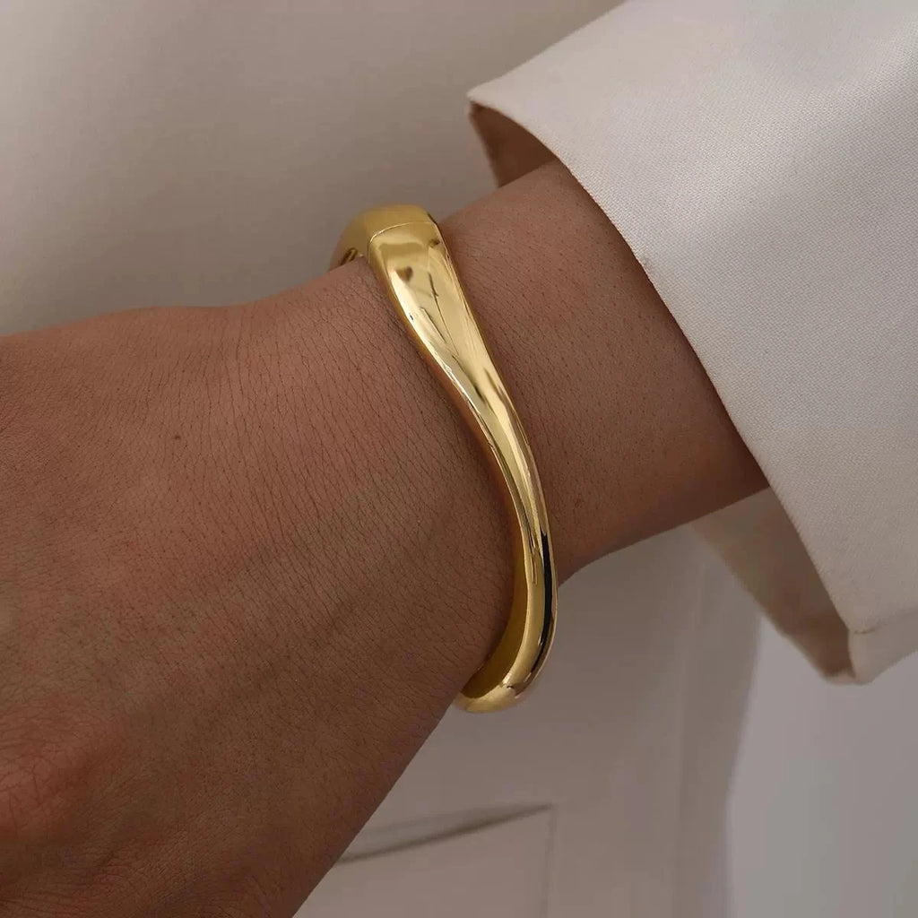 Fashion Smooth Water Drop Bangle For Women Gold Silver Color Exaggerated Geometric Bracelets Party Female Punk Jewelry Gifts