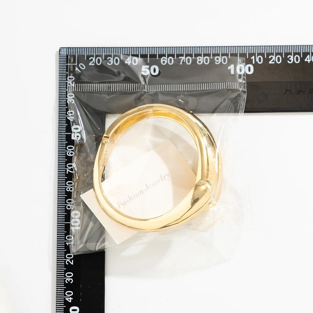 Punk Vintage Chunky Cuff Bangle – Gold Geometric Spring Bracelet for Women