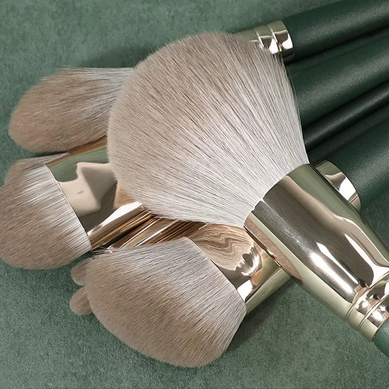 14‑Piece Soft Fluffy Makeup Brush Set – Professional Powder, Foundation, Blush & Eyeshadow Tools