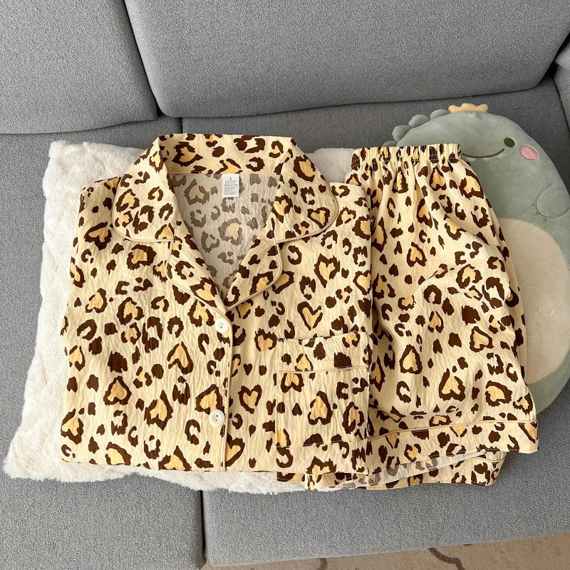 2Summer short-sleeve pajama set for women, comfortable and trendy, shorts can be worn outside, home wear set