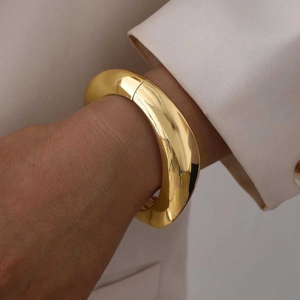 Fashion Smooth Water Drop Bangle For Women Gold Silver Color Exaggerated Geometric Bracelets Party Female Punk Jewelry Gifts