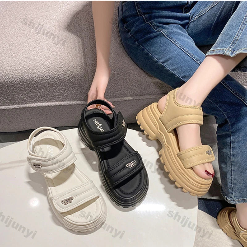 Women's Sports Sandals 2025 Summer New Fashion Flat Casual Sandals Thick-soled Non-slip Female Outdoor Casual Beach Slippers