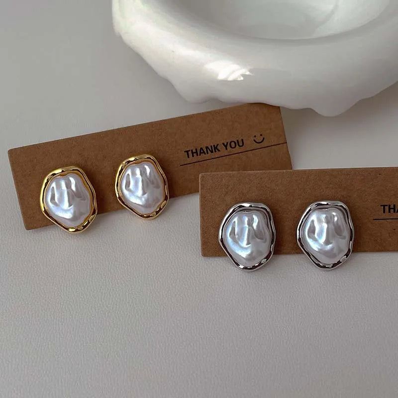 Geometric Irregular Round Metal Pearl Earrings for Women 2025 Minimalist Style Personality Earrings Trendy Jewelry Gift