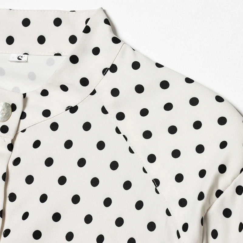 Elegant Polka‑Dot Jacket & Capri Pants Set