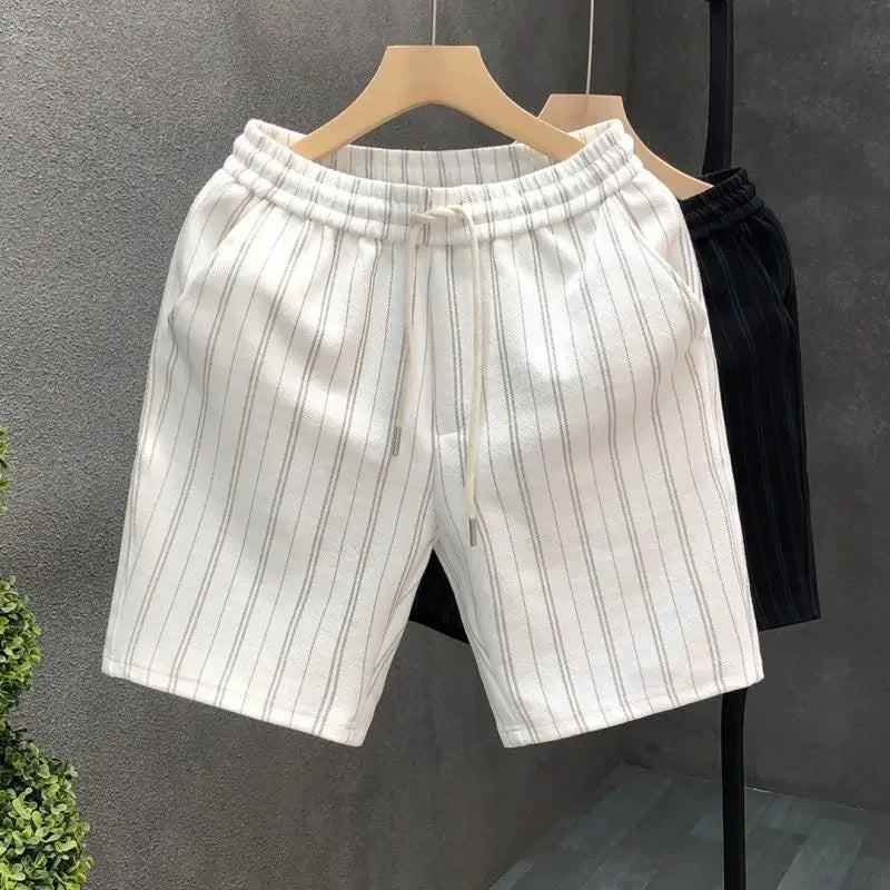 Black‑White Striped Casual Shorts